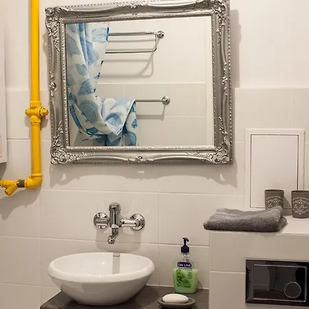 Jednopokojowe Mieszkanie W Centrum Gdyni 公寓 格丁尼亚